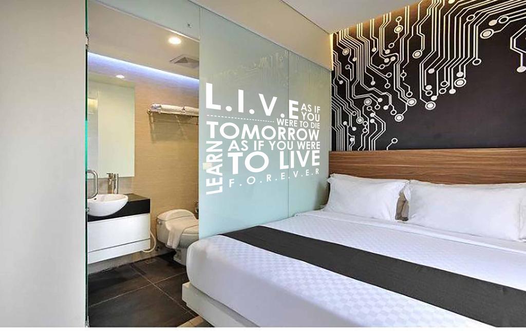 The Life Hotels City Center Surabaya Exterior photo