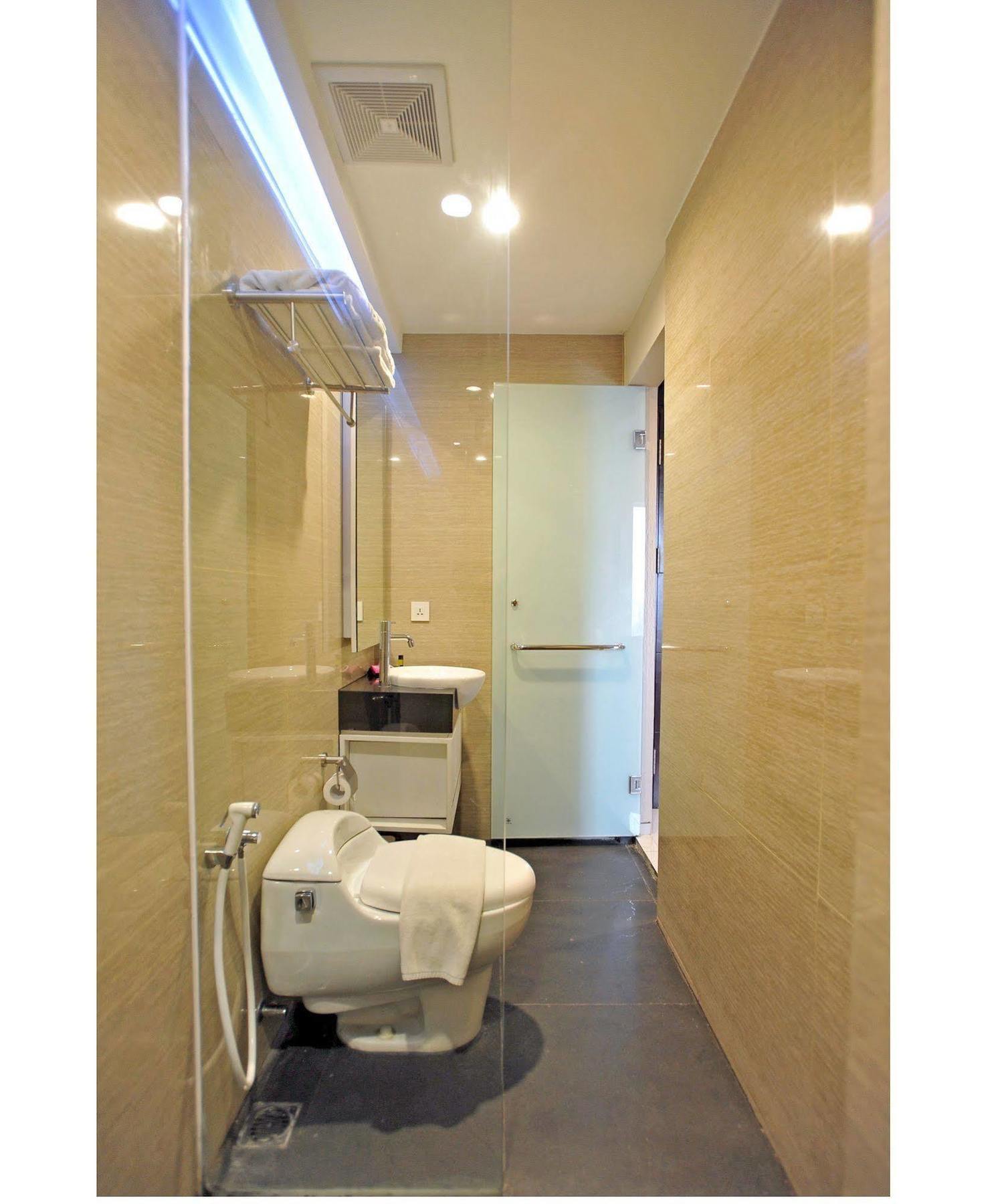 The Life Hotels City Center Surabaya Exterior photo