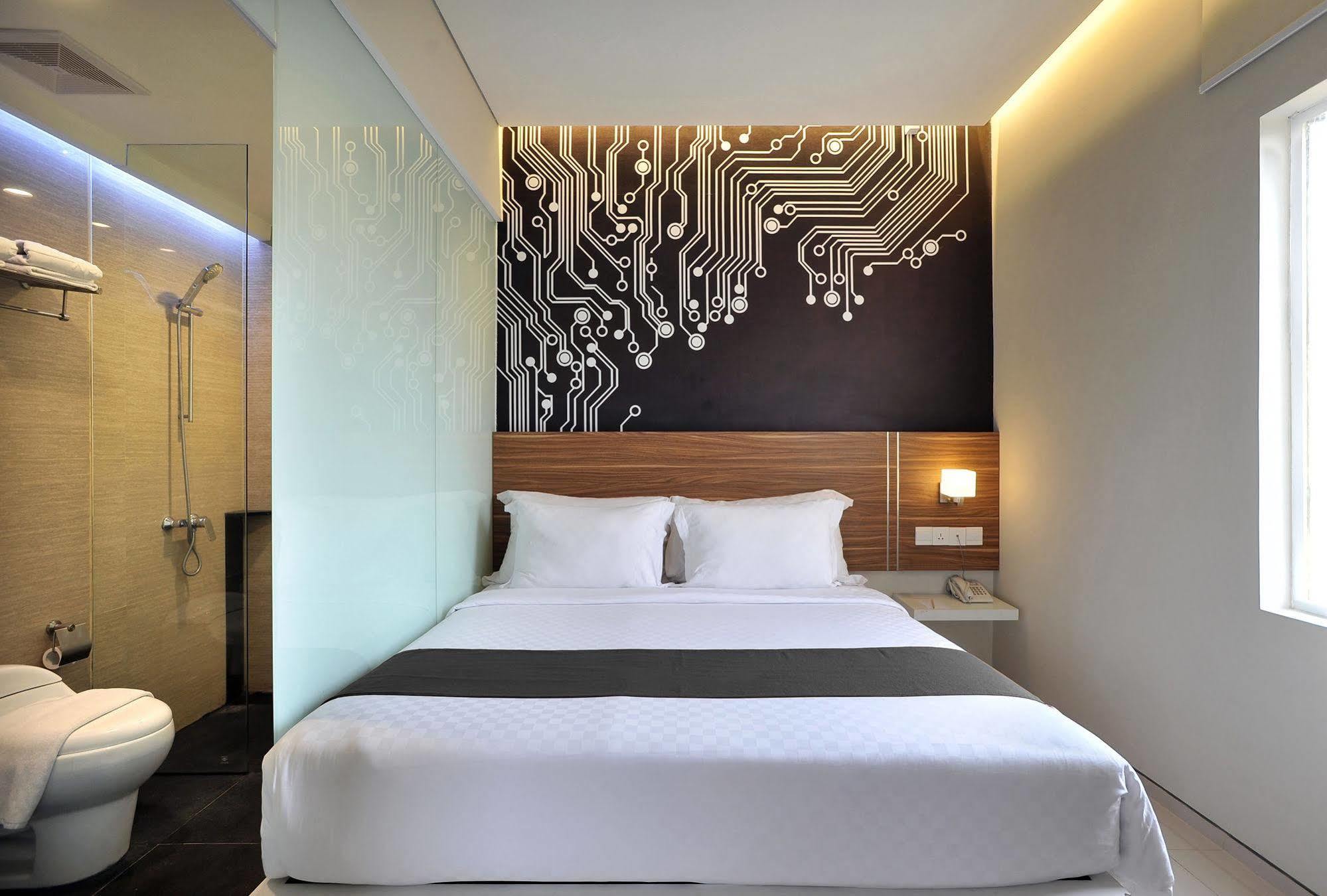 The Life Hotels City Center Surabaya Exterior photo